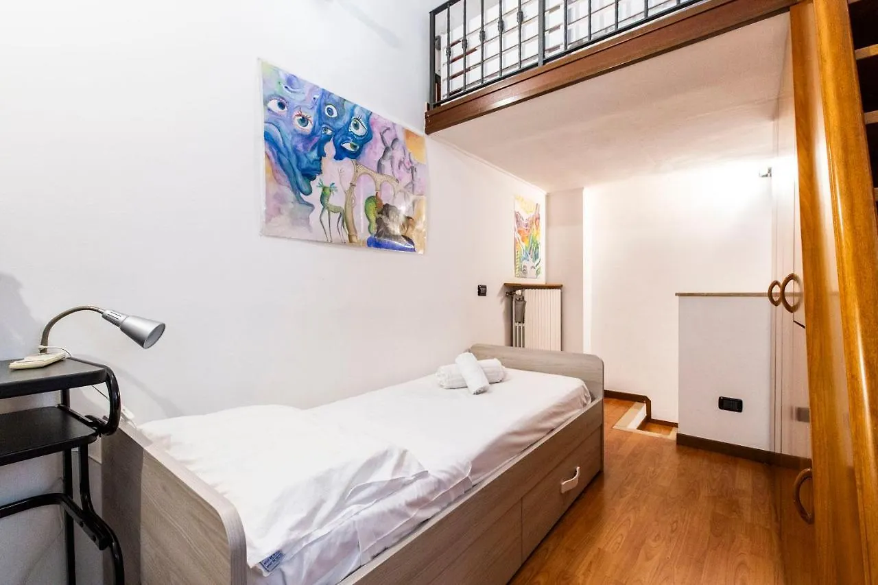 מילאנו Extensive Terrace Navigli Toy Artistic Apartment איטליה